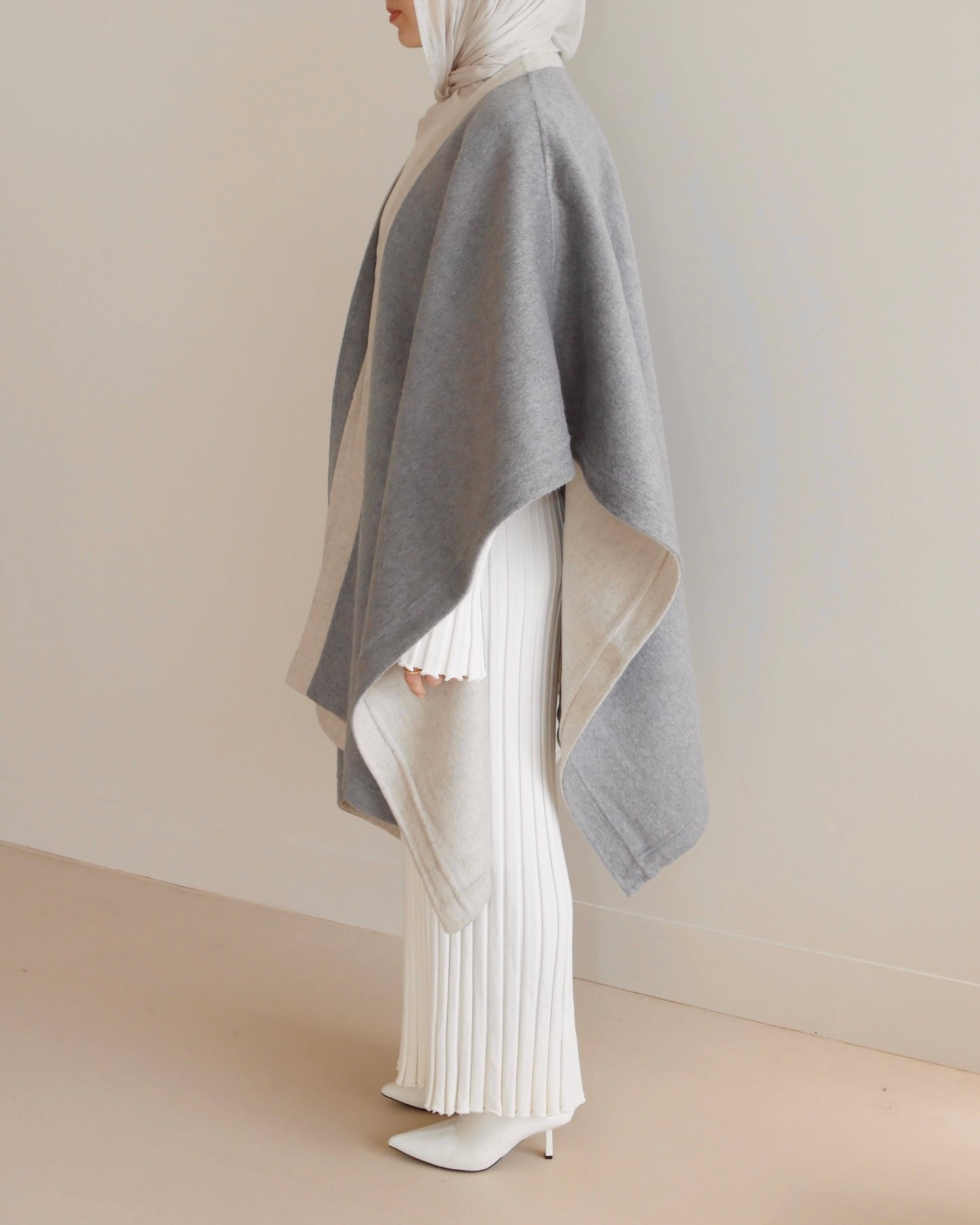 Revaa Shawl Grey Pallete