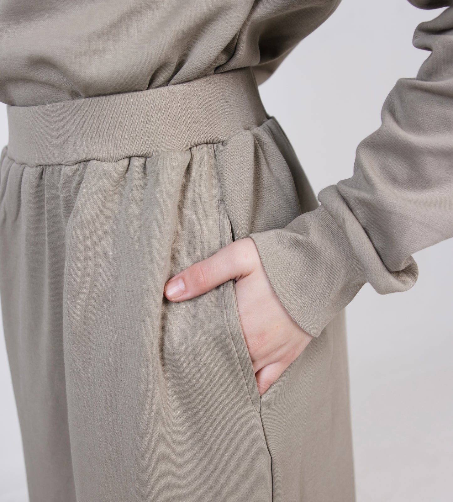 Essential Skirt - Taupe