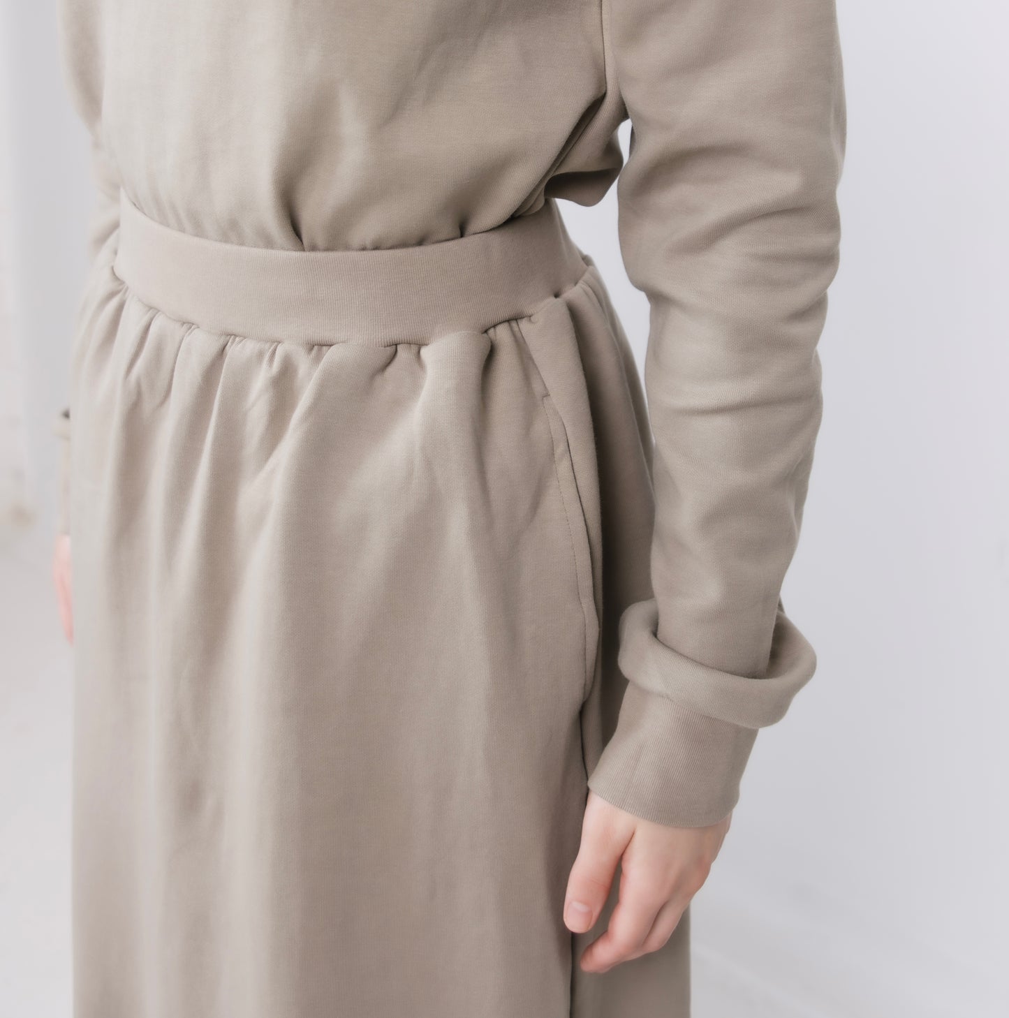 Essential Skirt - Taupe